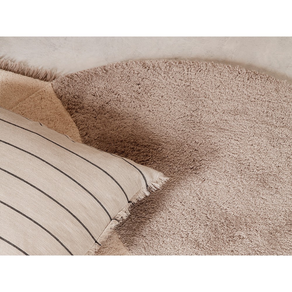 Buy the Ferm Living View Tufted Rug at nest.co.uk