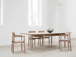 Fredericia Post Armchair - Fabric Seat