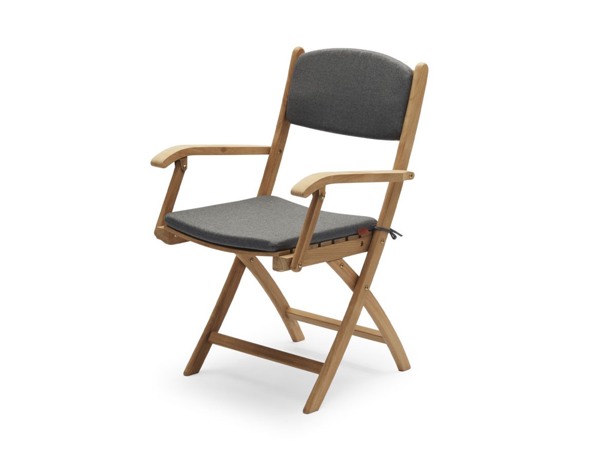 Buy the Skagerak by Fritz Hansen Skagerak Selandia Armchair with