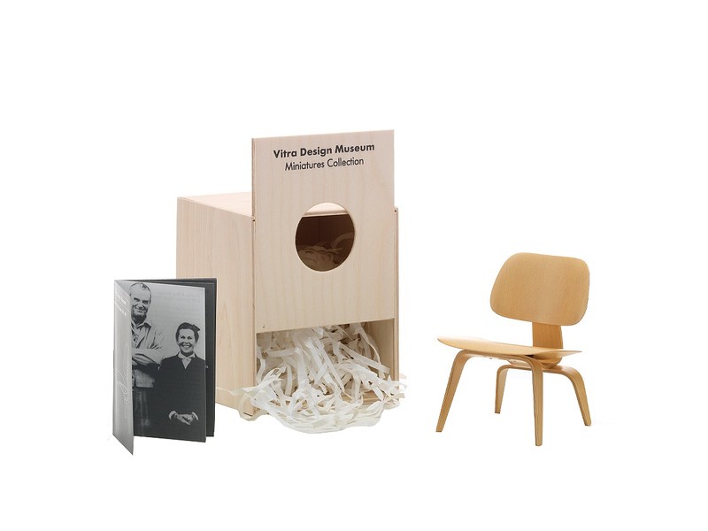 Charles & Ray Eames Eames Chairs, Lounge Chair, Tables Nest.co.uk