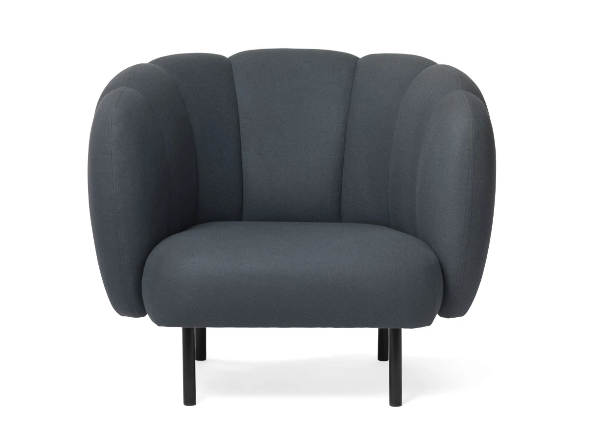 Warm Nordic Cape Lounge Chair - With Stitches