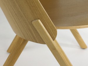 E15 EC05 That Lounge Chair