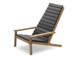 Fritz Hansen Skagerak Collection Between Lines Deck Chair with Cushion