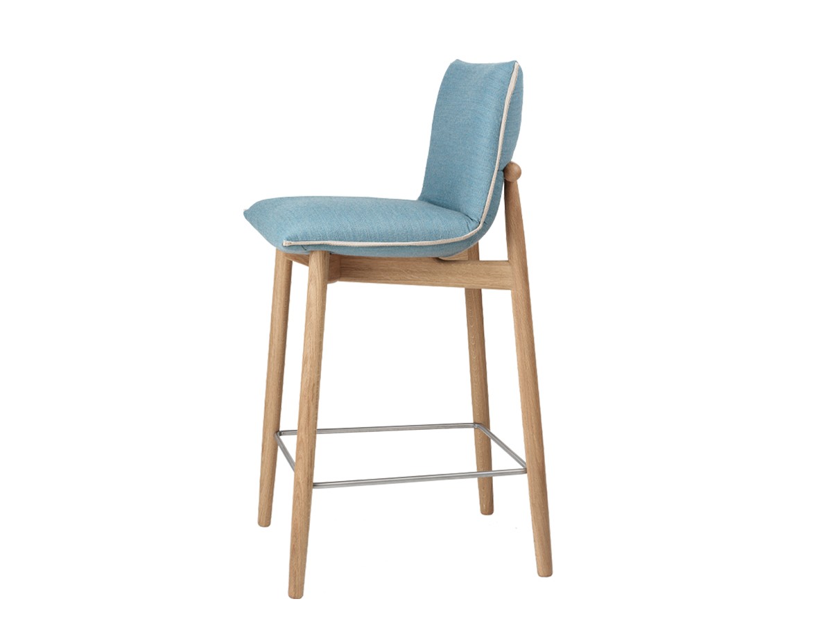 Buy the Carl Hansen & Son E007 Embrace Counter Stool in Oiled Oak Base