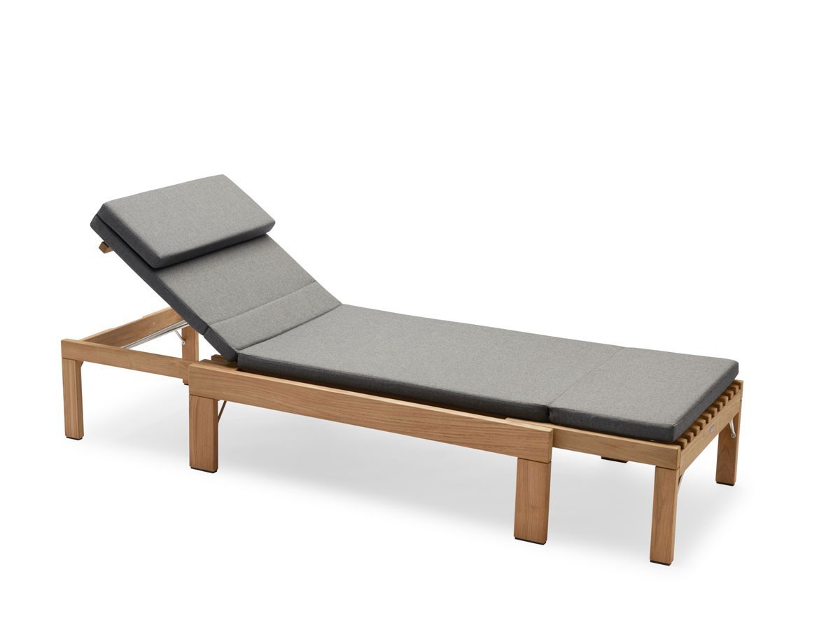 Fritz Hansen Skagerak Collection Riviera Sun Lounger with Cushion