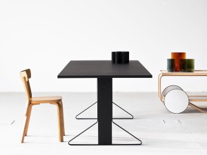 Artek REB 002 Kaari Dining Table