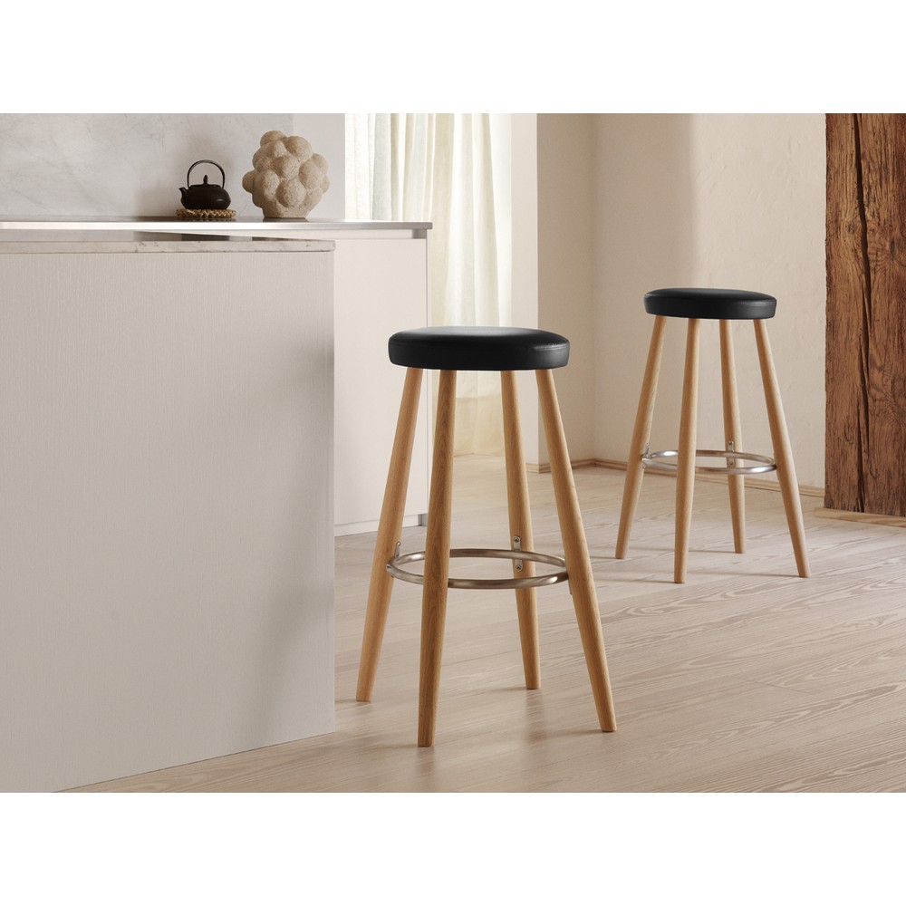 Buy the Carl Hansen & Son CH58 Counter Stool Leather at nest.co.uk