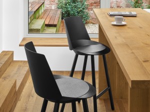 E15 ST10 Jean Stool with Backrest