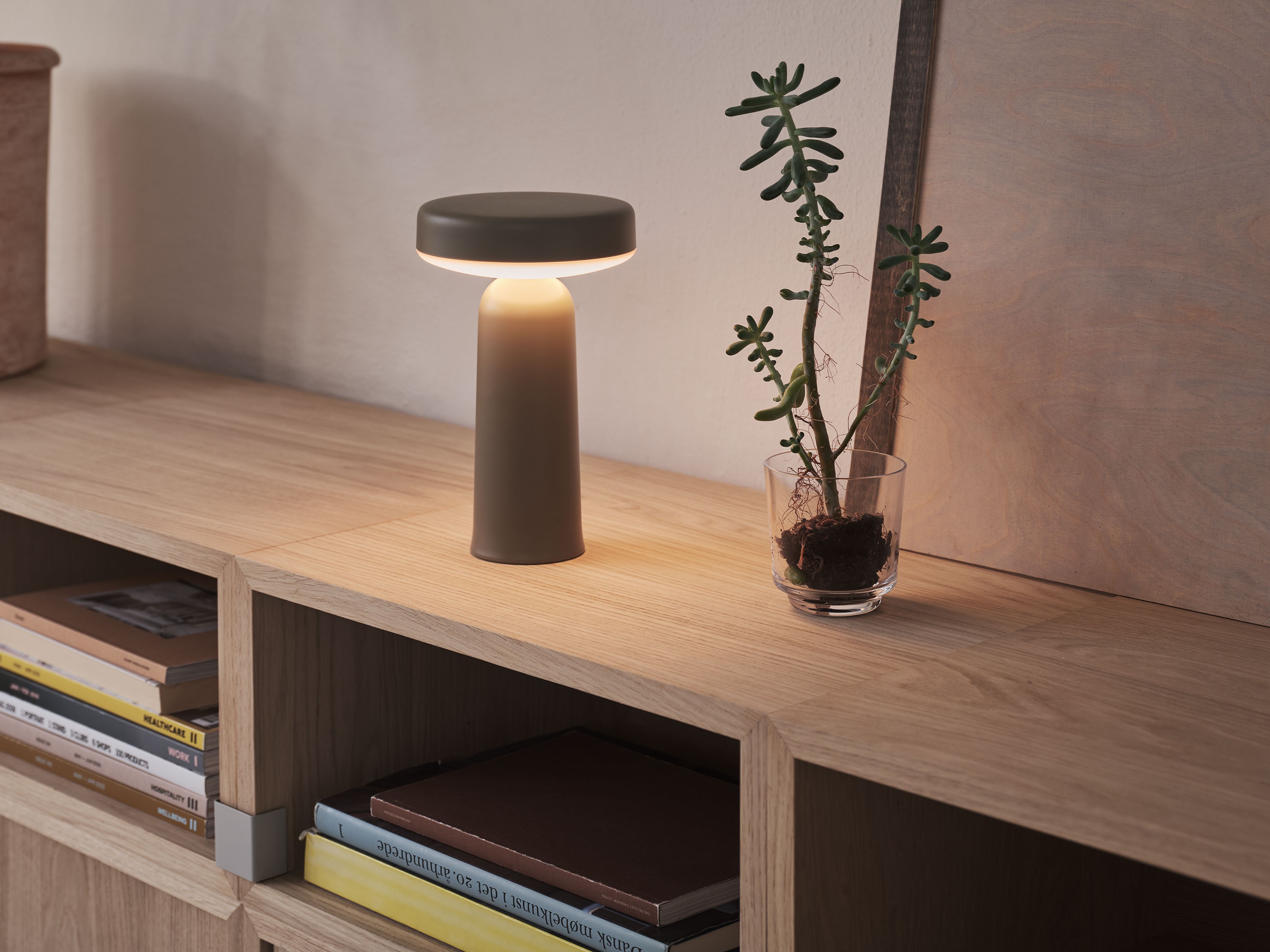 Buy the Muuto Ease Portable Lamp at nest.co.uk