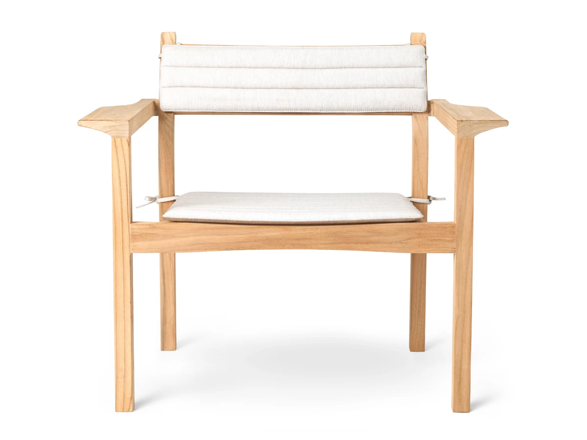 Carl Hansen & Son AH601 Outdoor Lounge Chair