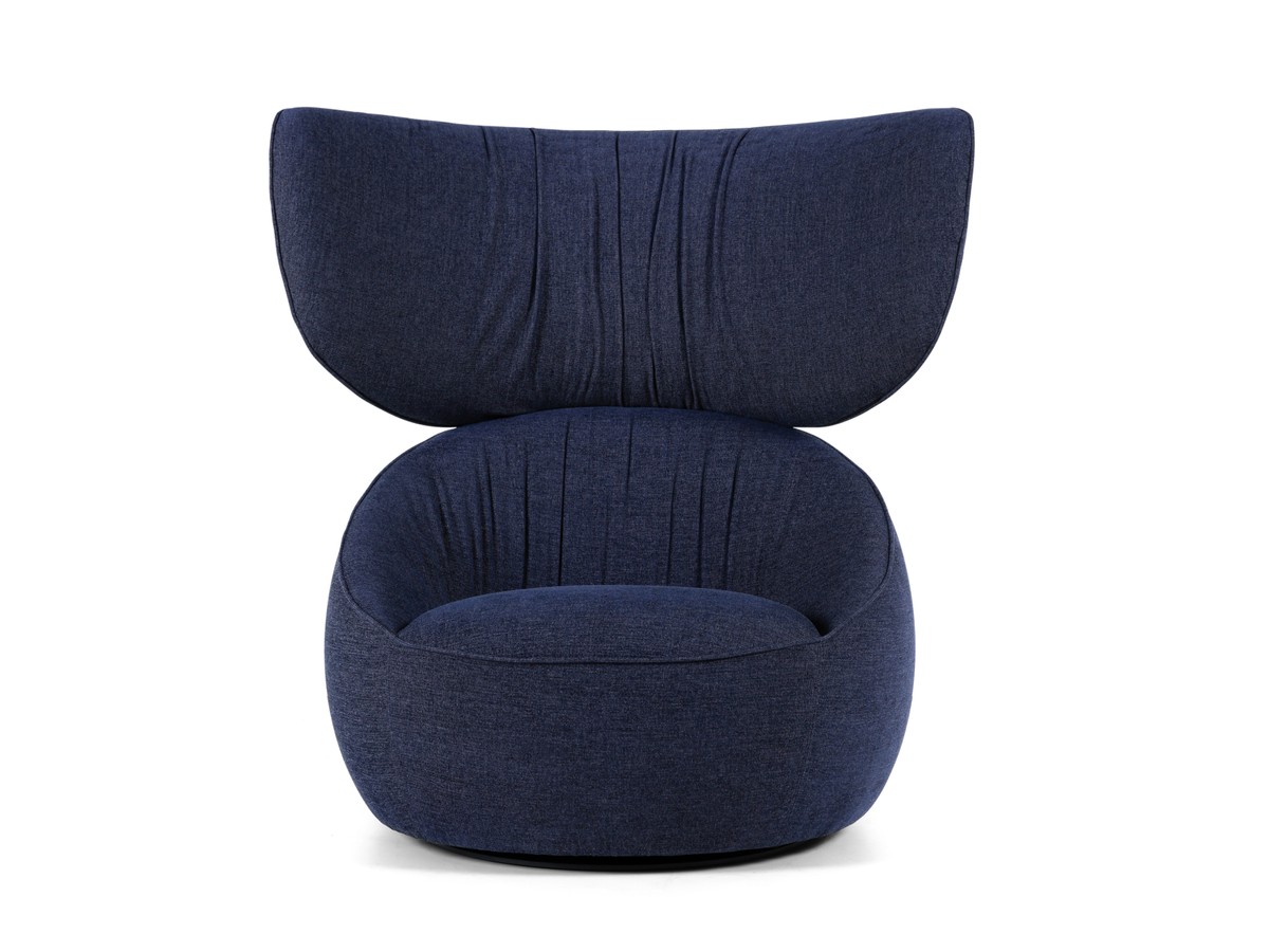 Moooi Hana Wingback Armchair