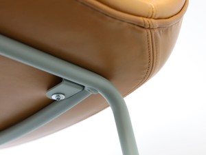 Ex-Display Muuto Fiber Bar Stool - Tube Base with Backrest - Set of 4