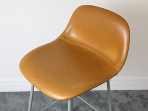 Ex-Display Muuto Fiber Bar Stool - Tube Base with Backrest - Set of 4