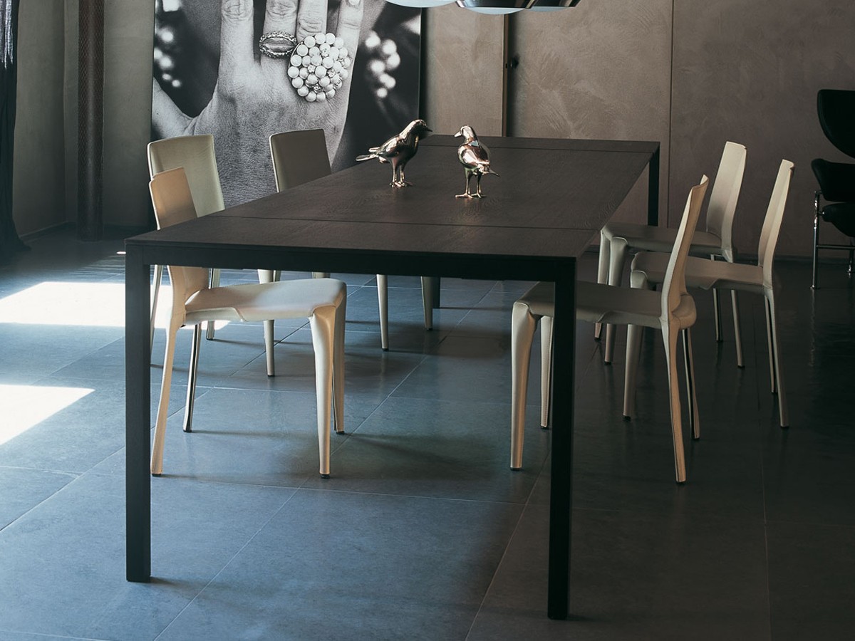 Cassina 195 Naan Extendable Dining Table
