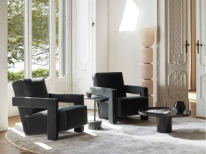 Cassina 637 Utrecht Armchair