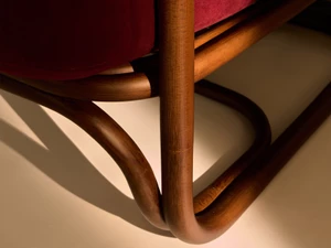 GUBI Poltrona Tria Lounge Chair