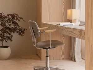 Audo Copenhagen Nonna Table Lamp with Aluminium Base