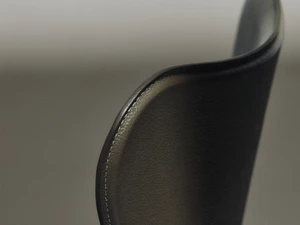 Fritz Hansen Series 7™ Tailored Dining Chair