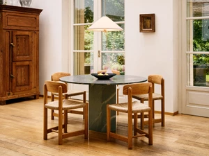 GUBI Daumiller Side Chair