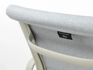 Vitra Eames EA 117 Aluminium Chair