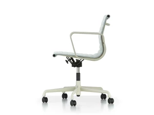 Vitra Eames EA 117 Aluminium Chair
