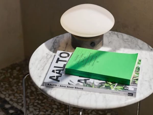 &Tradition VP11 Wire Stool Side Table with Marble Top