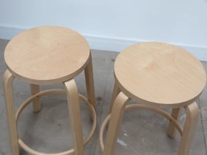 Artek 64 Bar Stool - Set of 2 - Ex-Display