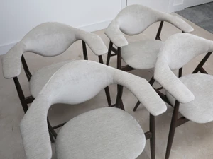 GUBI Masculo Dining Chair - Cream Fabric - Set of 4 - Ex-Display
