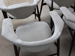 GUBI Masculo Dining Chair - Cream Fabric - Set of 4 - Ex-Display