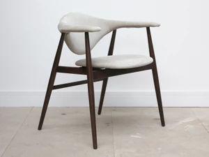 GUBI Masculo Dining Chair - Cream Fabric - Set of 4 - Ex-Display