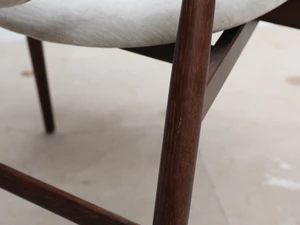 GUBI Masculo Dining Chair - Cream Fabric - Set of 4 - Ex-Display