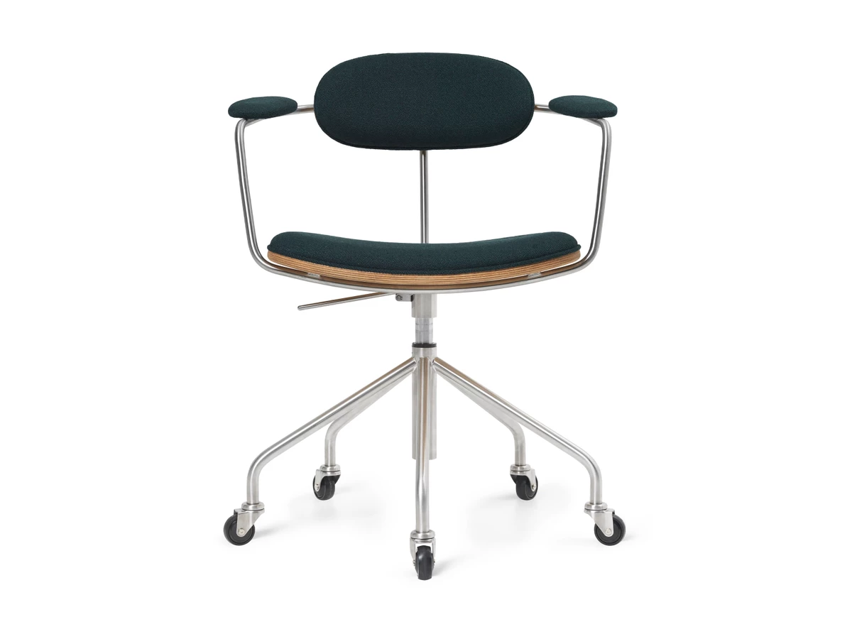 Carl Hansen & Son CH621 Swivel Chair