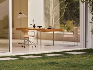 Carl Hansen & Son CH621 Swivel Chair - Leather