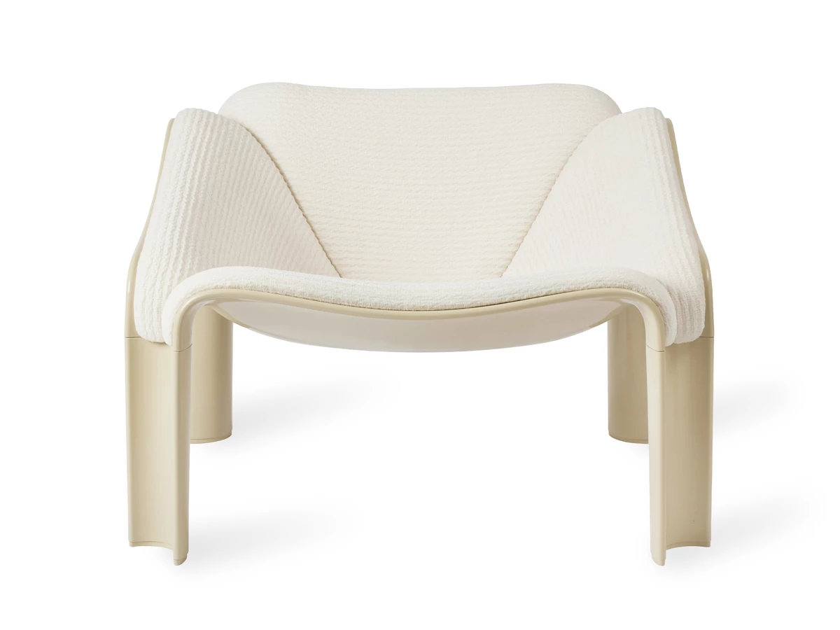 GUBI F300 Lounge Chair