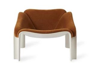 GUBI F300 Lounge Chair