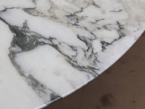 Knoll Studio Saarinen Tulip Dining Table - Ex-Display