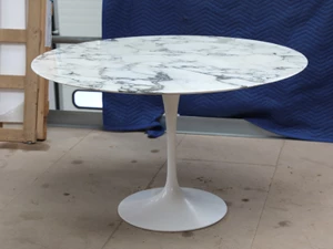 Knoll Studio Saarinen Tulip Dining Table - Ex-Display