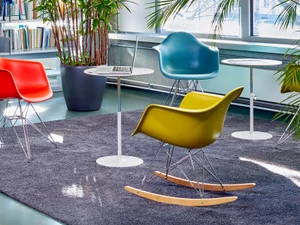 Vitra RAR Eames Plastic Rocking Chair RE - Golden Maple Base