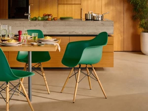 Vitra DAW Eames Plastic Armchair RE