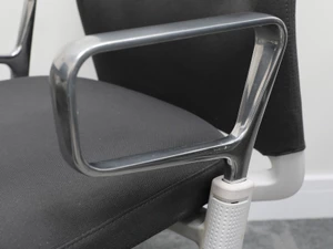 Vitra ID Trim L Office Swivel Chair - Ex-Display
