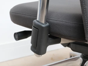Vitra ID Trim Office Swivel Chair - Black Frame - Ex-Display