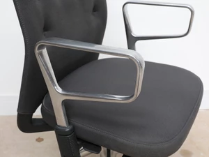 Vitra ID Trim Office Swivel Chair - Black Frame - Ex-Display