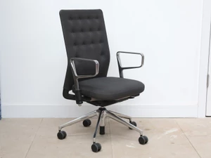 Vitra ID Trim Office Swivel Chair - Black Frame - Ex-Display