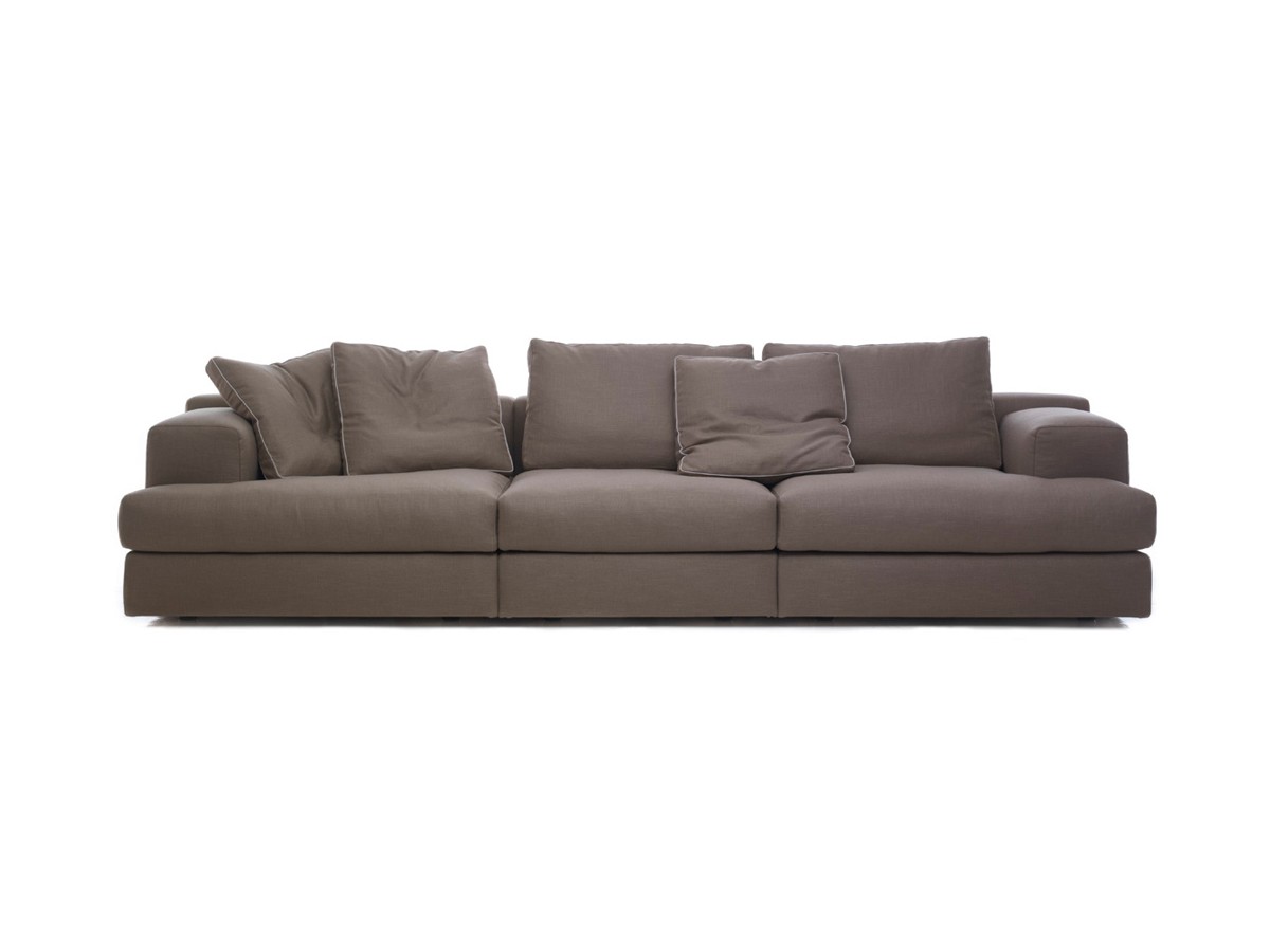 Cassina 192 Miloe Sofa