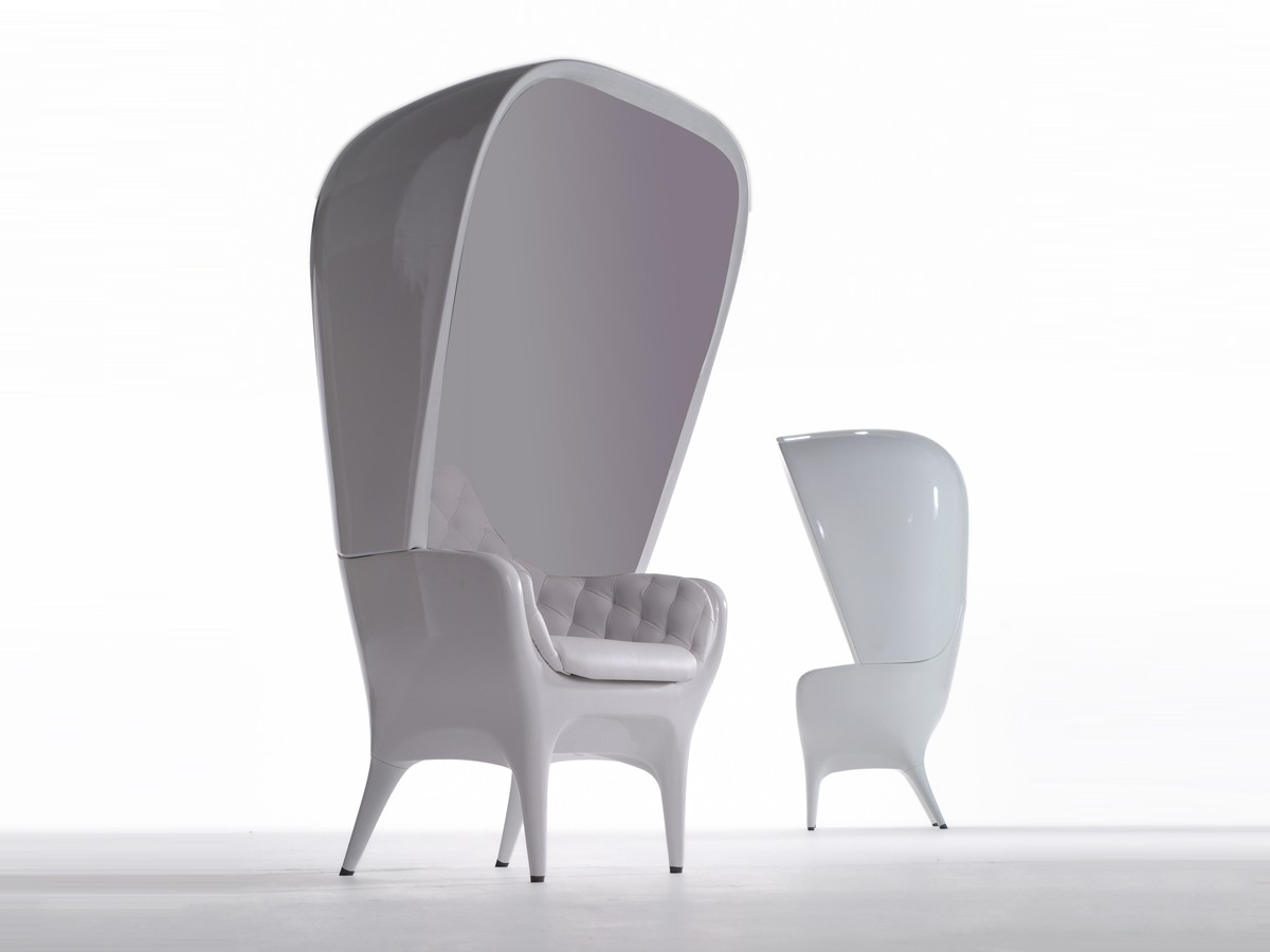 BD Barcelona Design Showtime Armchair with Cover