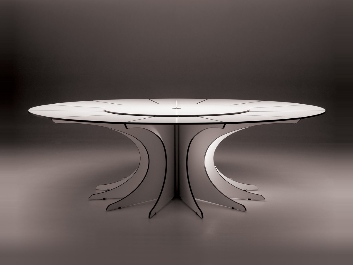 Extremis Arthur Round Table