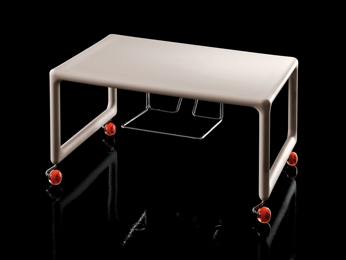 Magis Air-TV Table