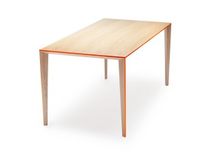 Skitsch Ray Table