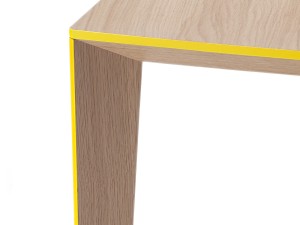 Skitsch Ray Table