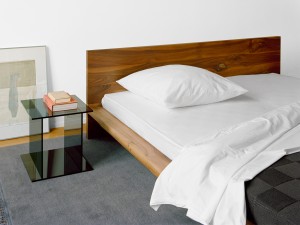 E15 CT07 Drei Side Table